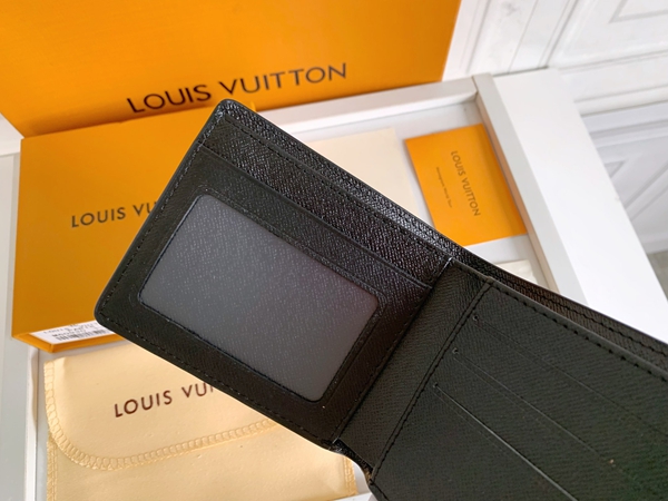 LVコピーウォレット角部分ディテール